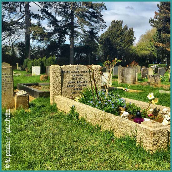 I sette luoghi letterari di Oxford: una guida tra Harry Potter, Tolkien e Lewis - Wolvercote Cemetery e la tomba di Tolkien